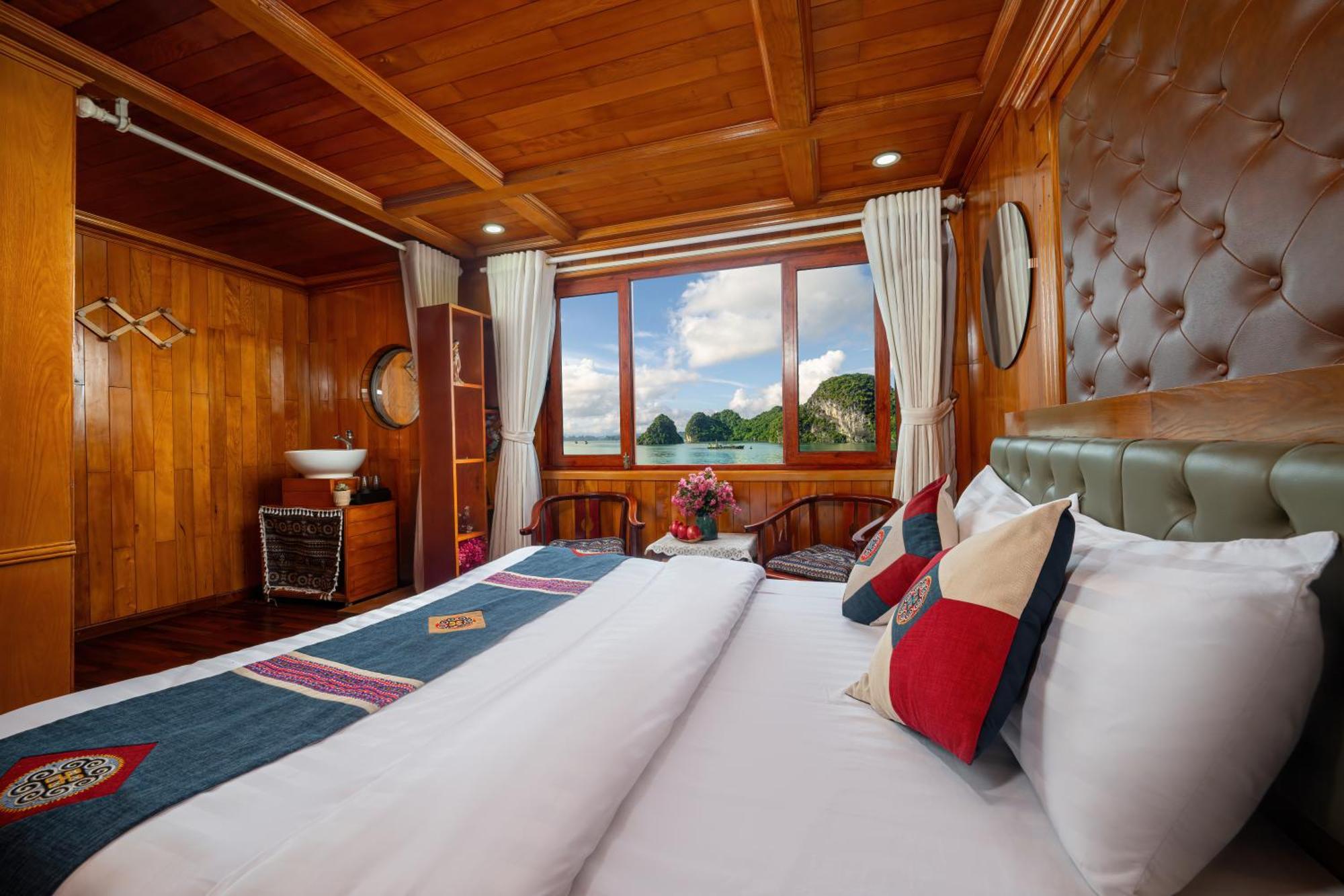 Sunlight Boutique Cruise - Cat Ba Island Hotel Ha Long Exterior photo